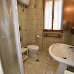 Trilocale Giglio - Zona Mare Con Terrazza, Clima E Posto Auto Apartamento