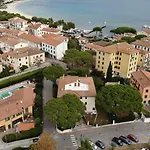 Trilocale Giglio - Zona Mare Con Terrazza, Clima E Posto Auto Apartamento *