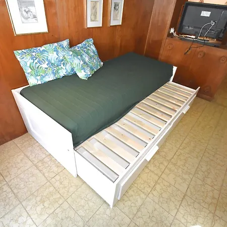 Trilocale Giglio - Zona Mare Con Terrazza, Clima E Posto Auto
